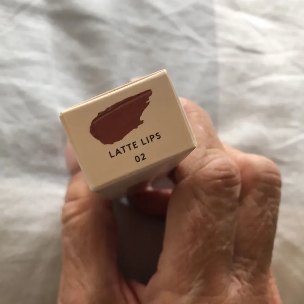 Fenty Beauty Pro Kisse’r Lip balm in Latte Lips NIB
